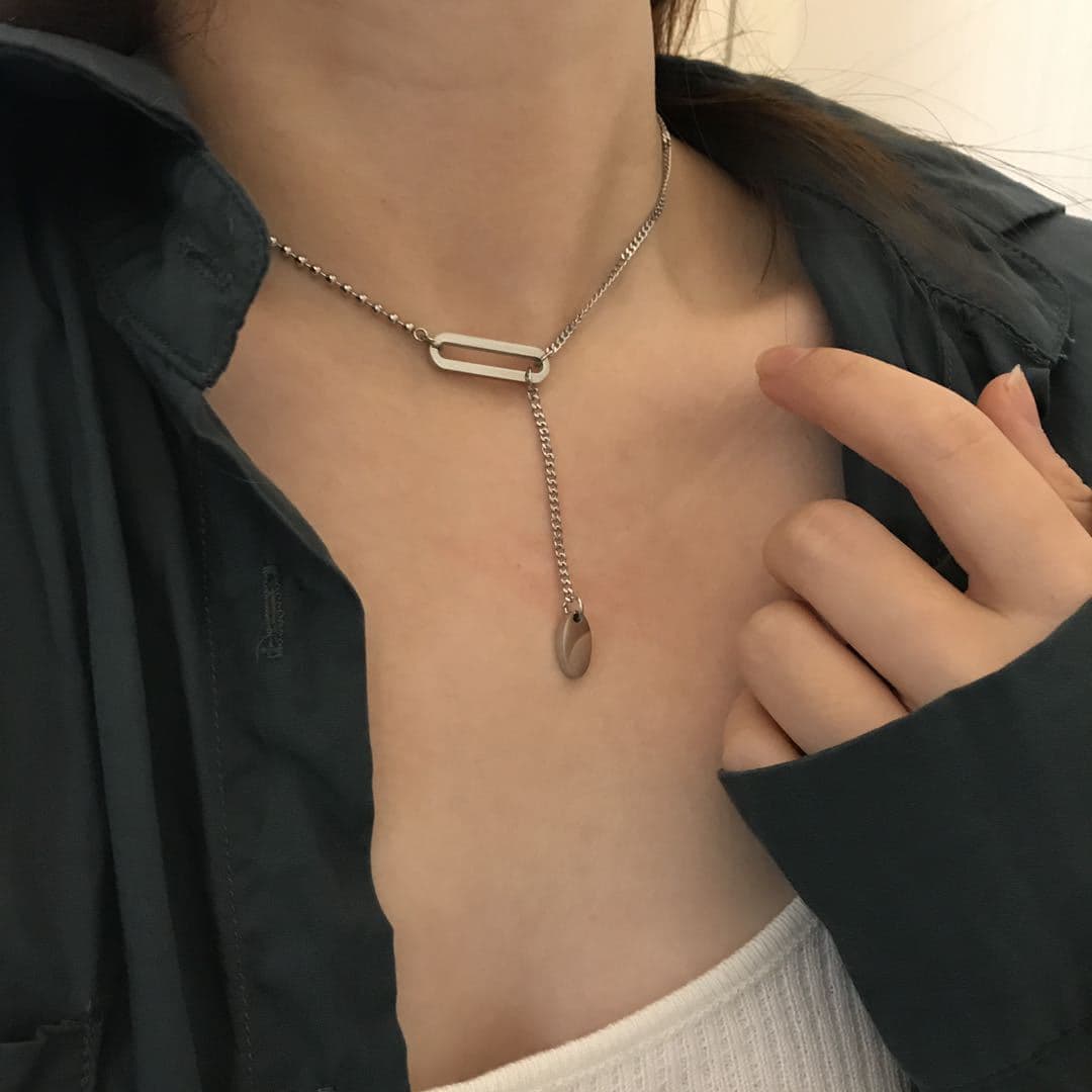 Collier pendentif goutte