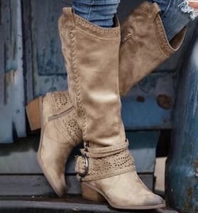 Martin boots, women's medium Knights' boots