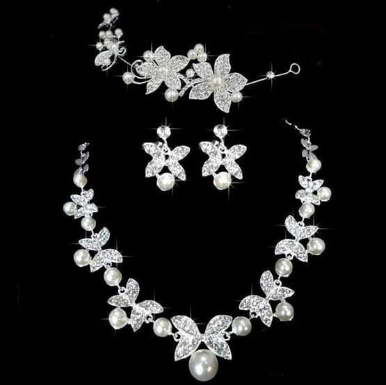 Butterfly Bridal Jewelry Set Chain Pearl Three Piece Soft Headdress