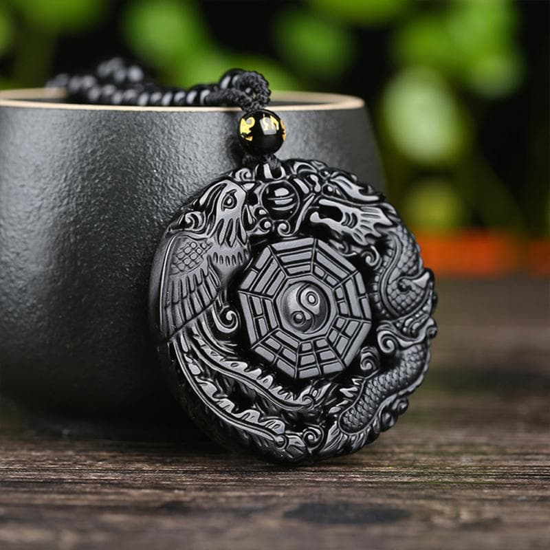Lucky pendant black chains